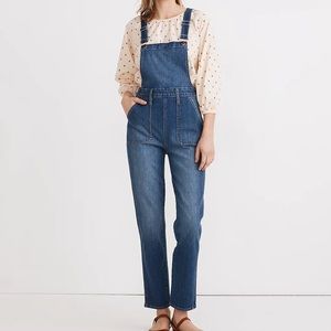 Madewell Stovepipe Overalls in Cosman Wash